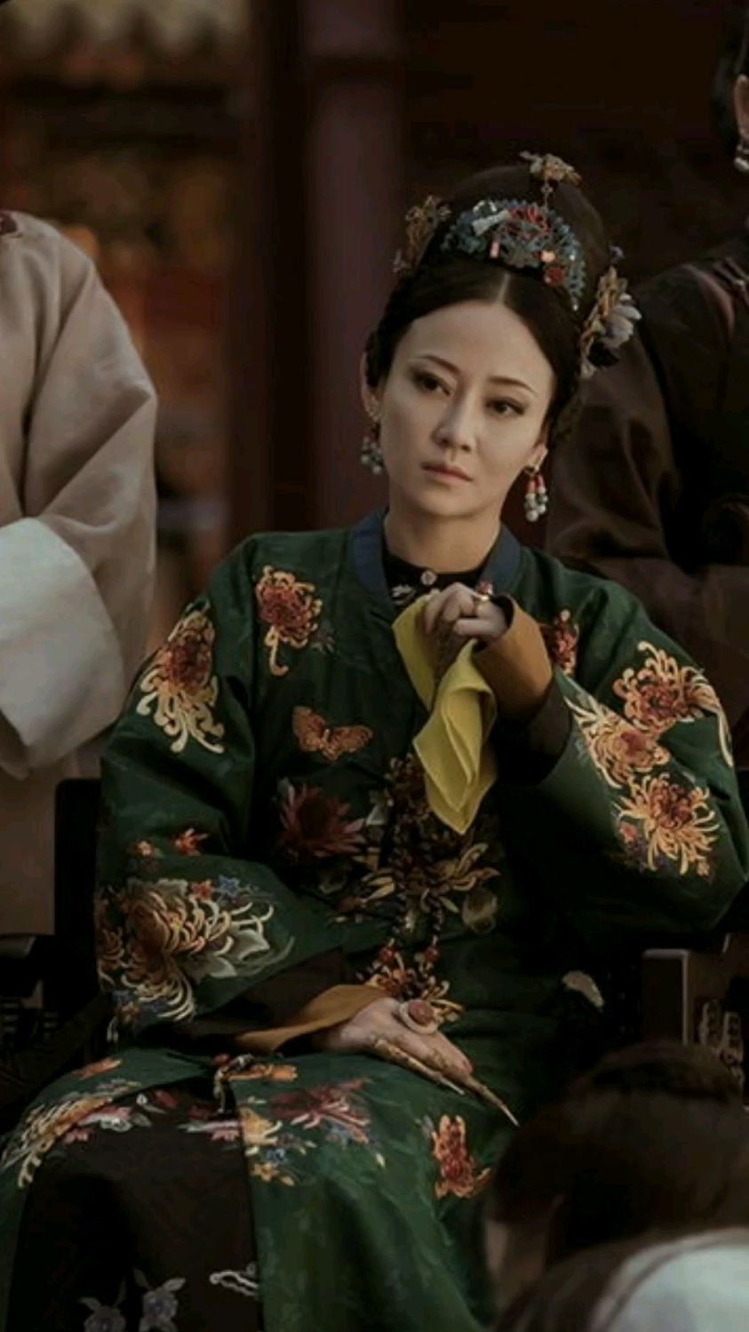 高宁馨是真美啊她是清朝的贵妃也是乾隆的贵妃也是他的宁馨儿