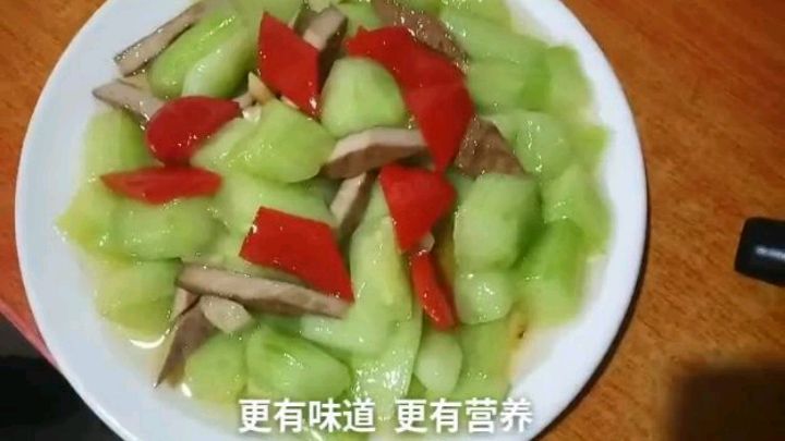 教大家一道黄瓜炒豆腐干家常菜,味道清脆爽口,高端又大气!