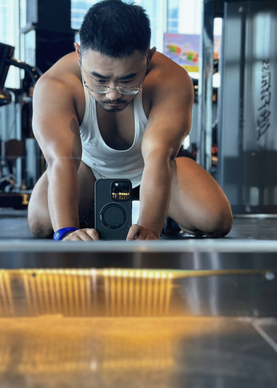 肉壮男健身运动#健身# #运动