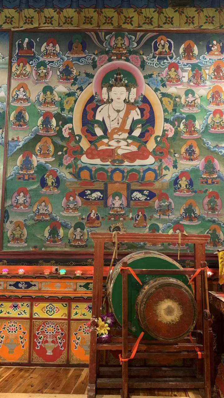 德格更庆寺于明正统十三年(1448)首建,是四川康区藏传佛教萨迦派主寺