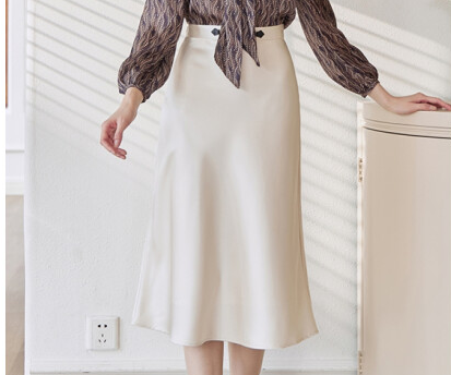 杏色的裙子配什么颜色的上衣好看