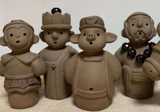 泥塑是种居于优秀民族传统的民间艺术,在群众中有深厚的基础