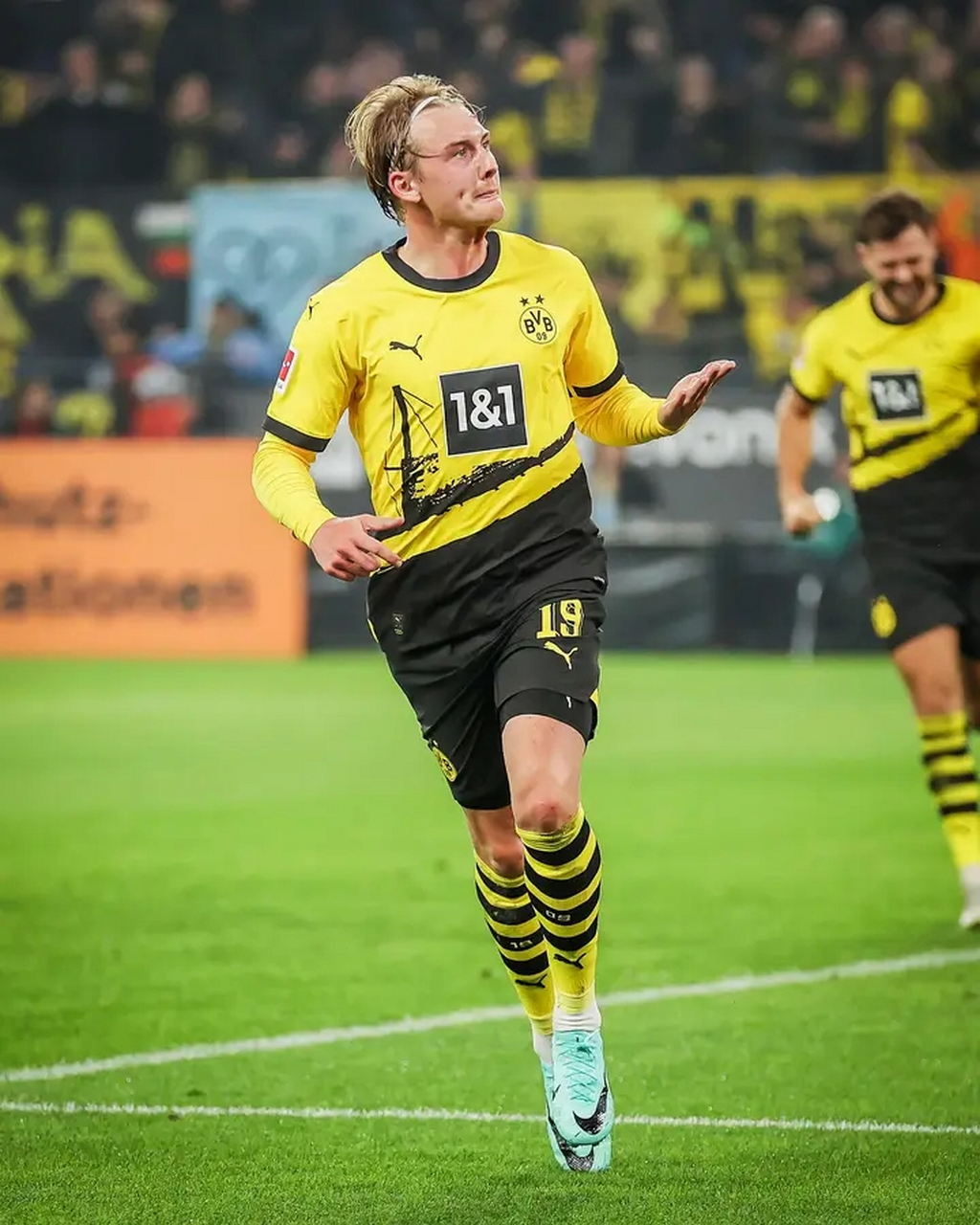 北京时间2023年10月21日讯,德甲联赛展开争夺,多特蒙德凭借布兰特的