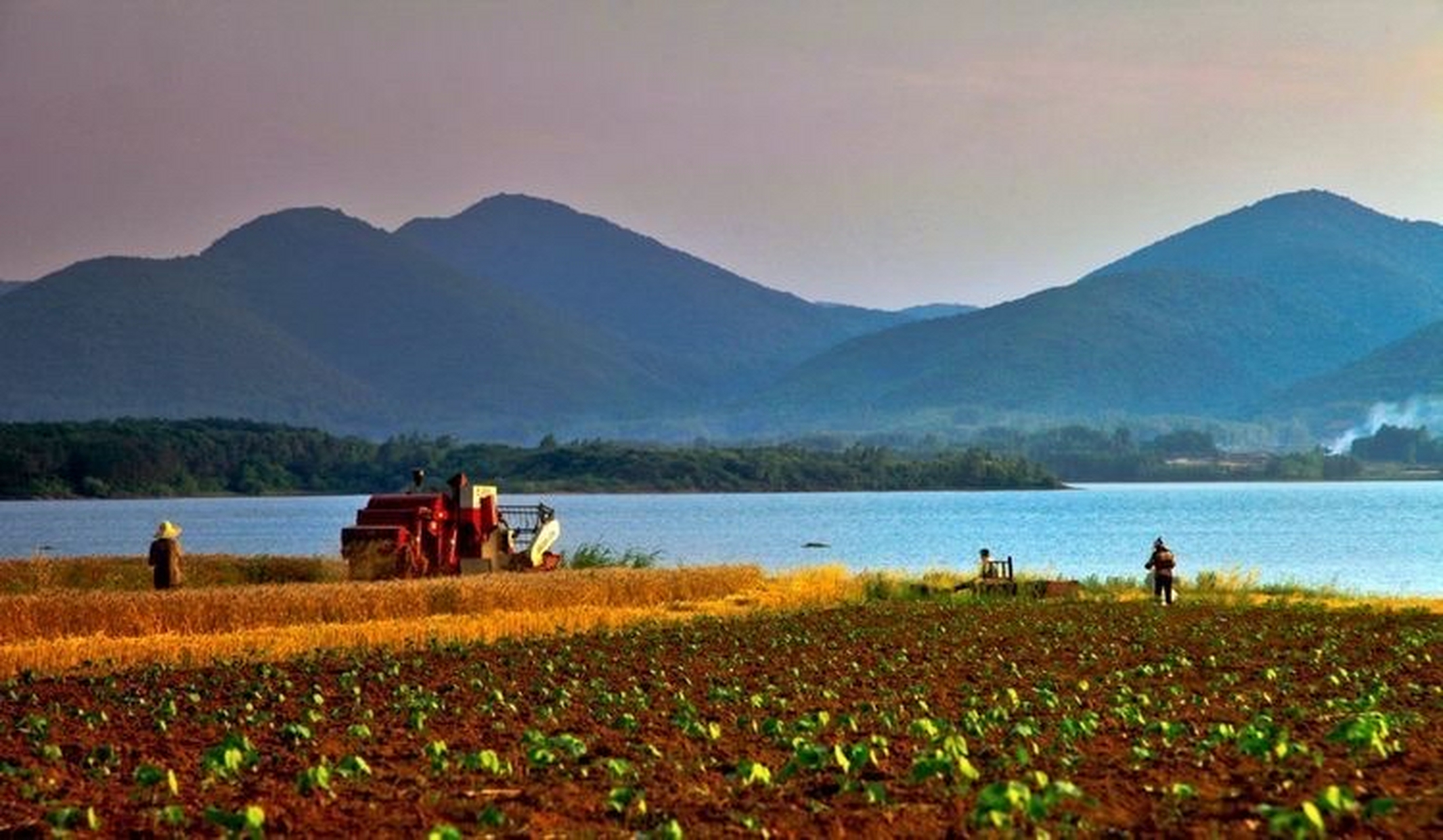 安徽全椒,碧云湖秋色 碧云湖位于安徽省滁州市全椒县城区外十公里处
