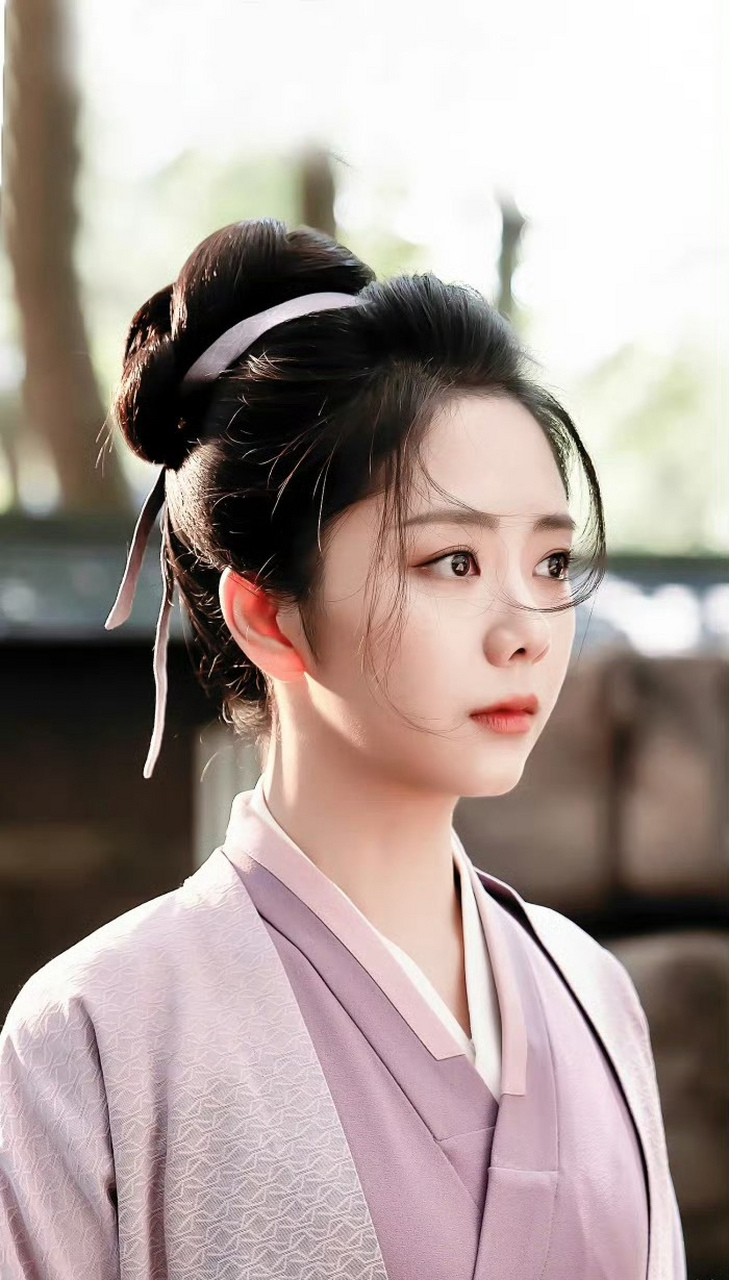 【谭松韵x郑业成搭档司藤的编剧 蜀锦人家﹥】    桩桩小说改编的古装