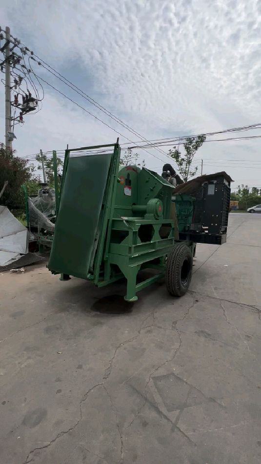 1500型菇木粉碎机,食用菌木屑机,树枝树干杂木木材粉碎机-度小视