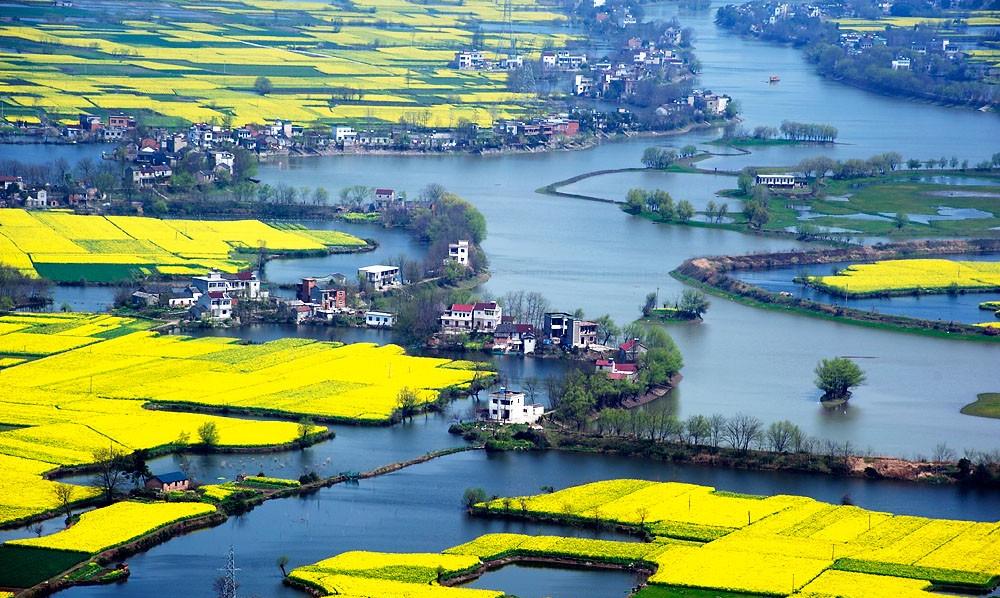 是谁把颜料桶打翻在了响水涧,绽放了如此灿烂的生命色彩