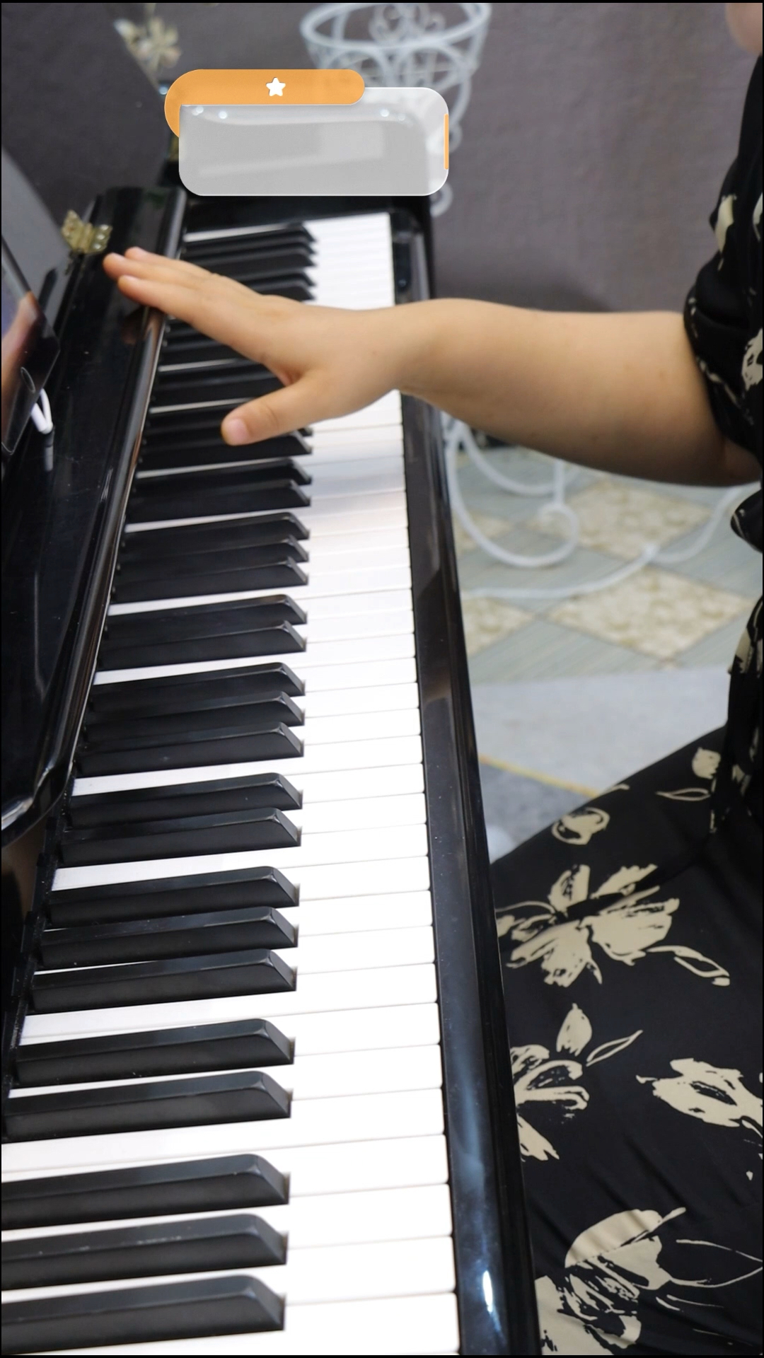 常见弹奏指法.穿指