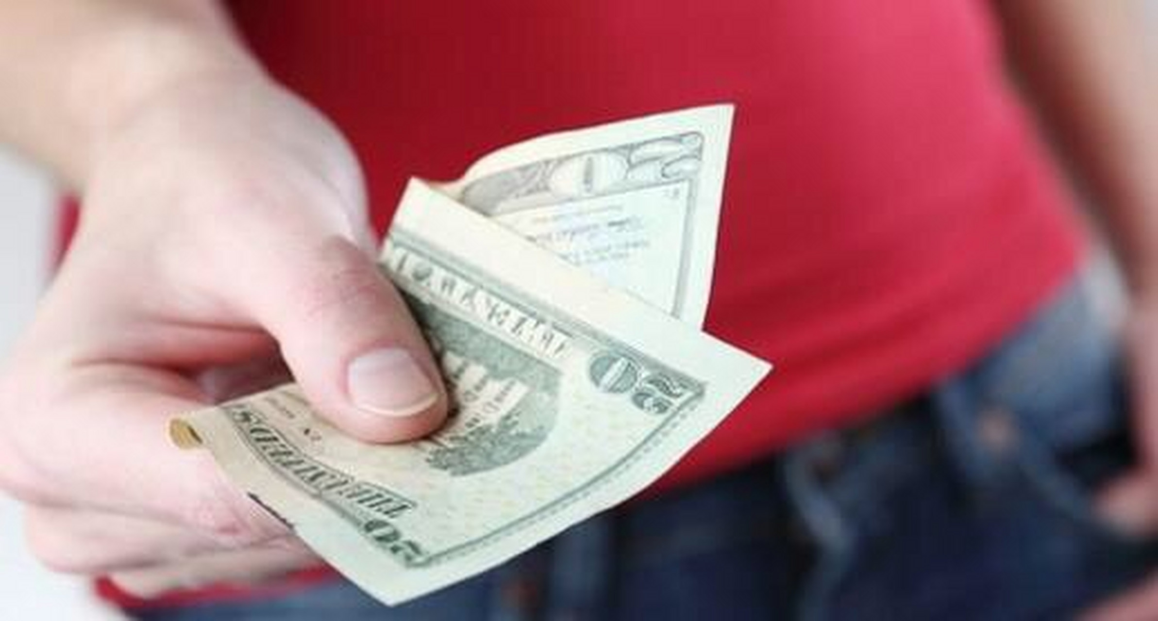 罗马一家自助餐厅的老板想出一个赚小费的妙计.