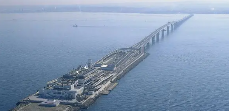 英吉利海峡海底隧道多少公里