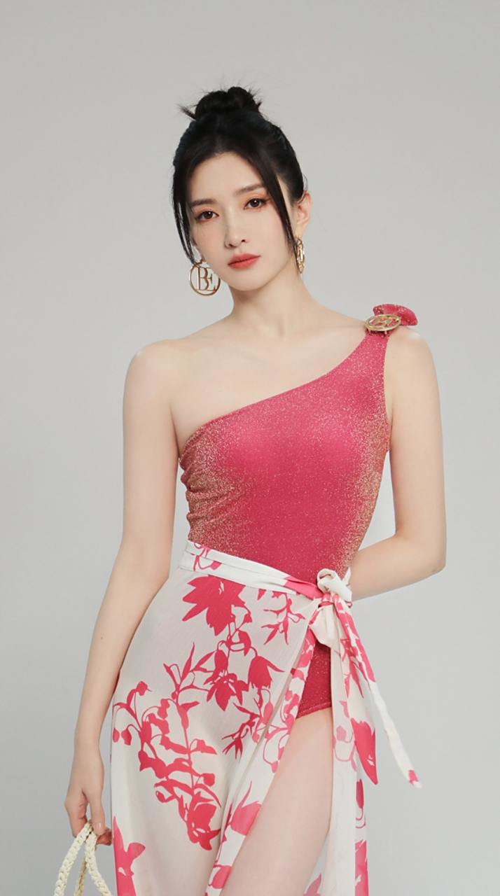 江疏影晒出的泳装照真是太美了!