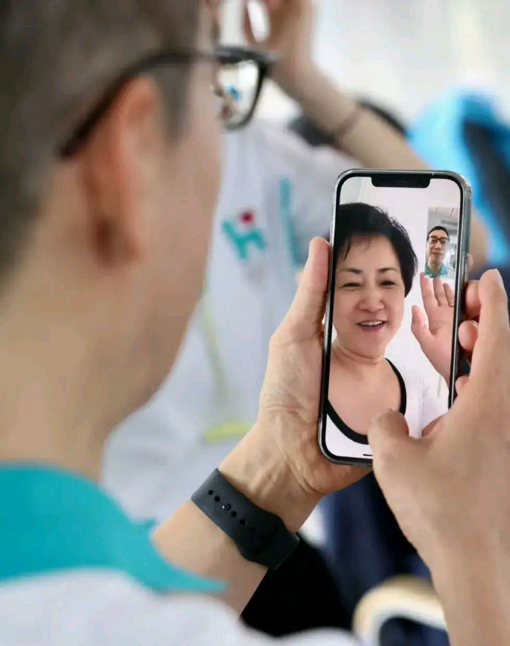 陈晓谭松韵李斯丹妮出发驰援黑龙江# 陈晓,林俊杰icon,梅婷,谭松韵