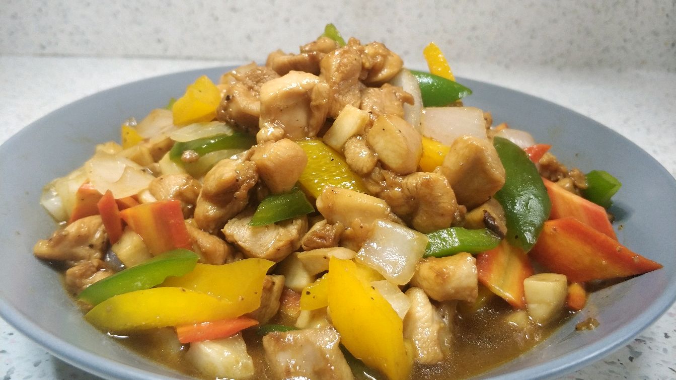 杏鲍菇、鸡腿肉配上黑胡椒,每周都做还吃不够