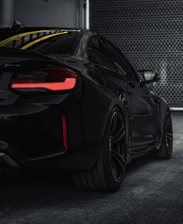 宝马m2雷霆版超帅大片,黑武士令人肃然起敬!