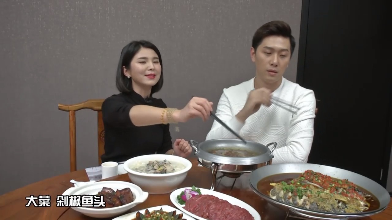 湘菜双椒鱼头厨师用什么独特的技巧留住客人的胃?
