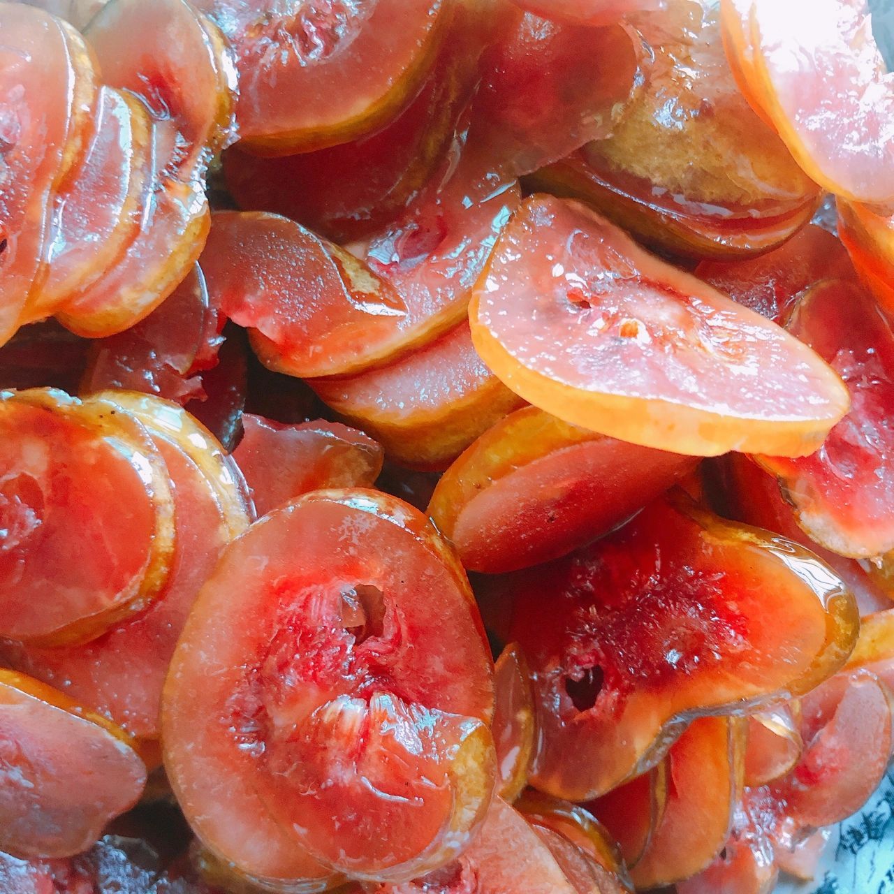 今天实践 家门口种的一棵胭脂果树