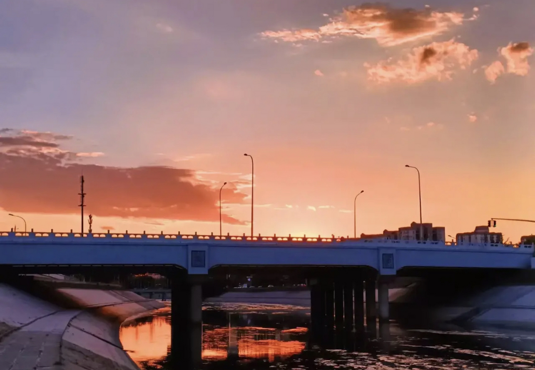 学会给自己转运的方法,要学会改变,变一变,则一切顺通.