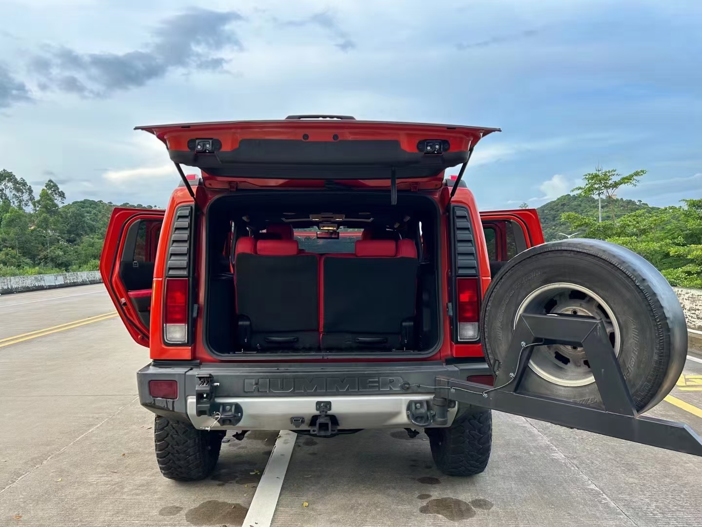 25万刚到精品「悍马h2」6.2排量 新款发动机