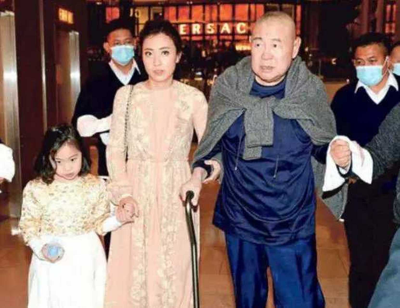 震惊港圈的大瓜:刘銮雄大限将至,深夜叫来律师,直接说出继承人?