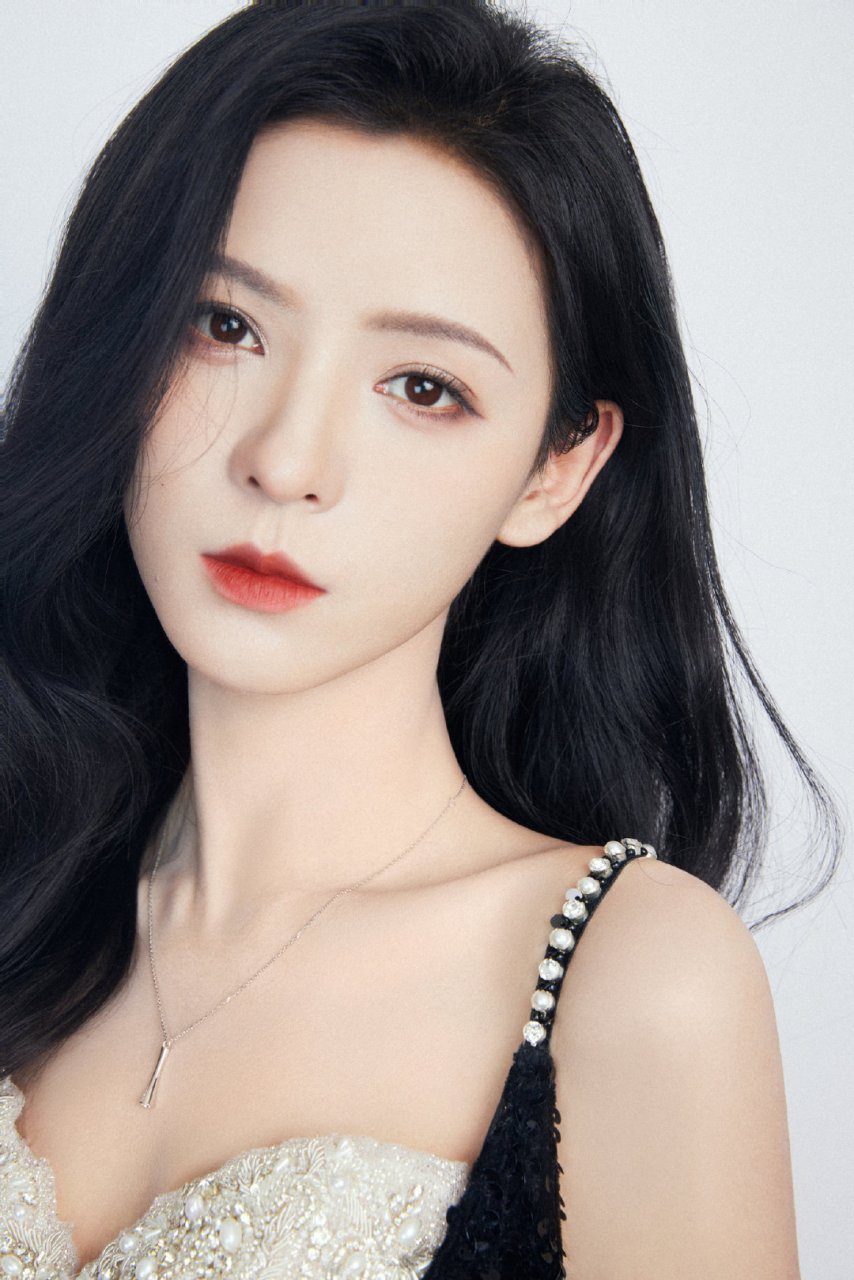 张予曦高清壁纸头像(四十三)[小红花]