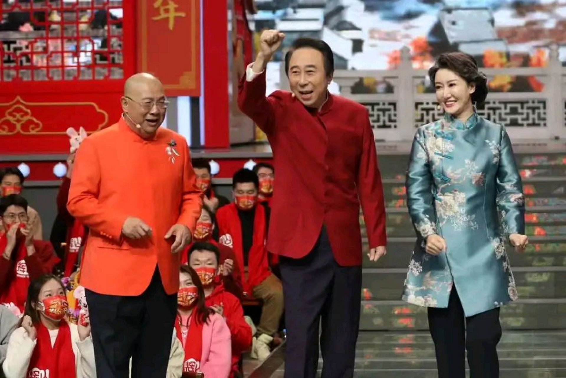 今天辽宁卫视春晚共有八个小品,堪称卫视春晚语言类节目之最.