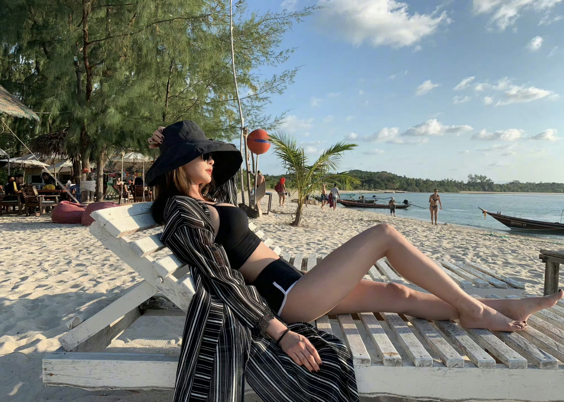 陈冰美腿光脚丫 #陈冰