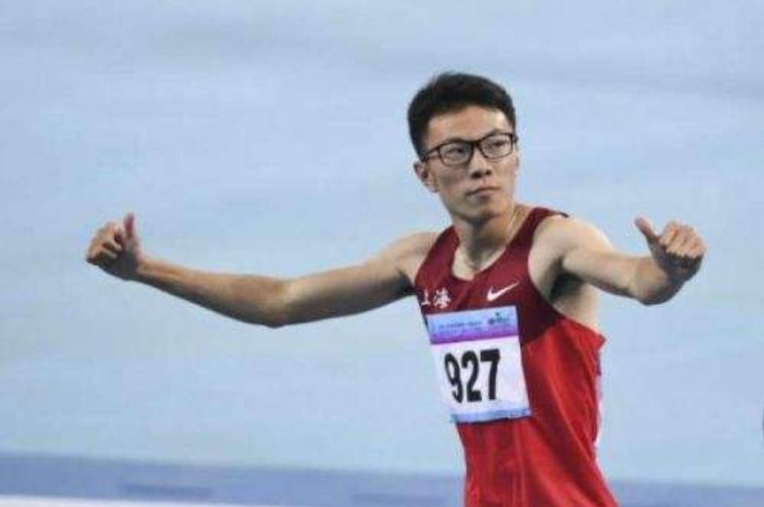 10秒64!400米天王郭钟泽夺百米冠军,曾因兴奋剂禁赛1年