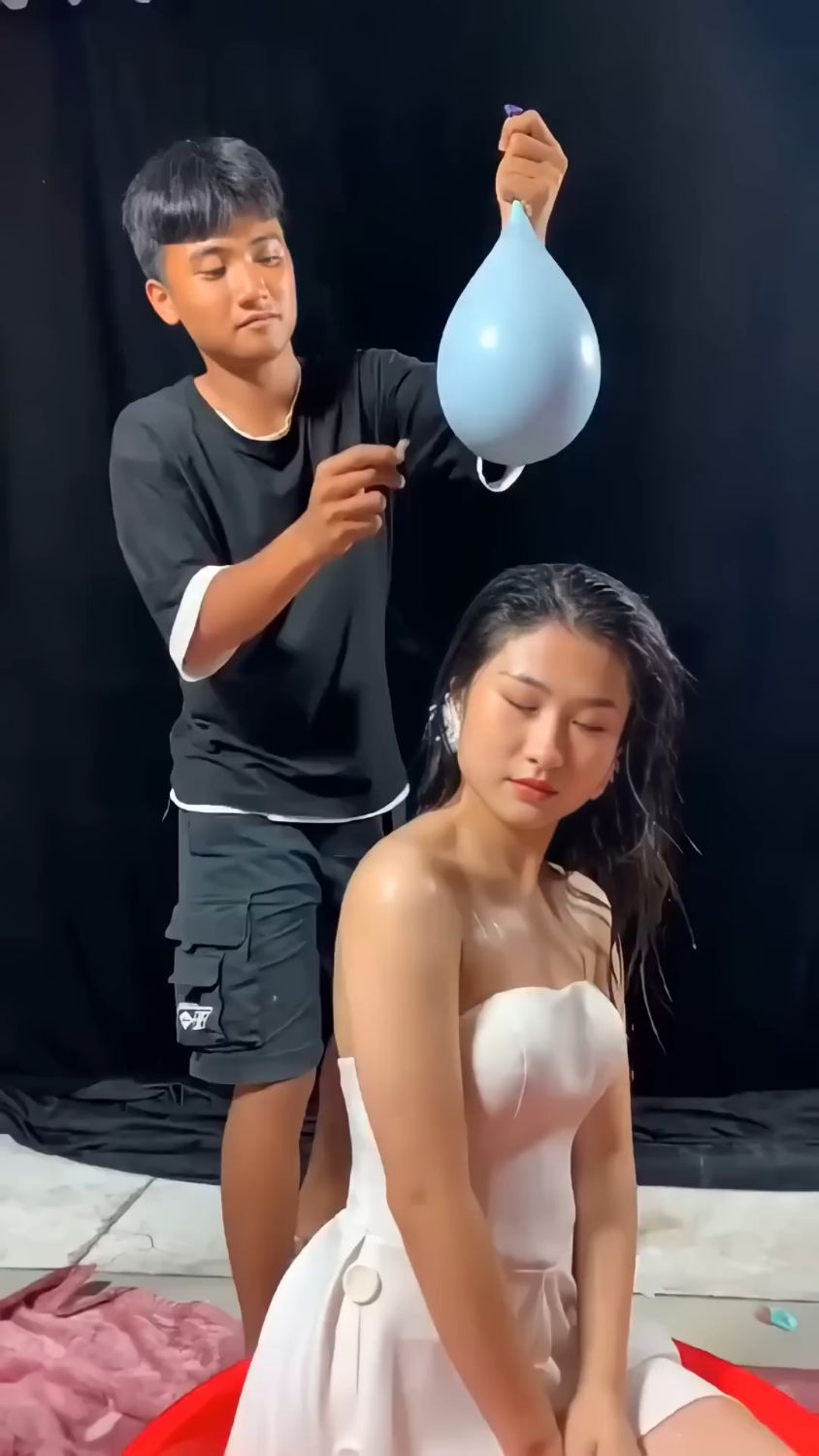 给摄影师加鸡腿