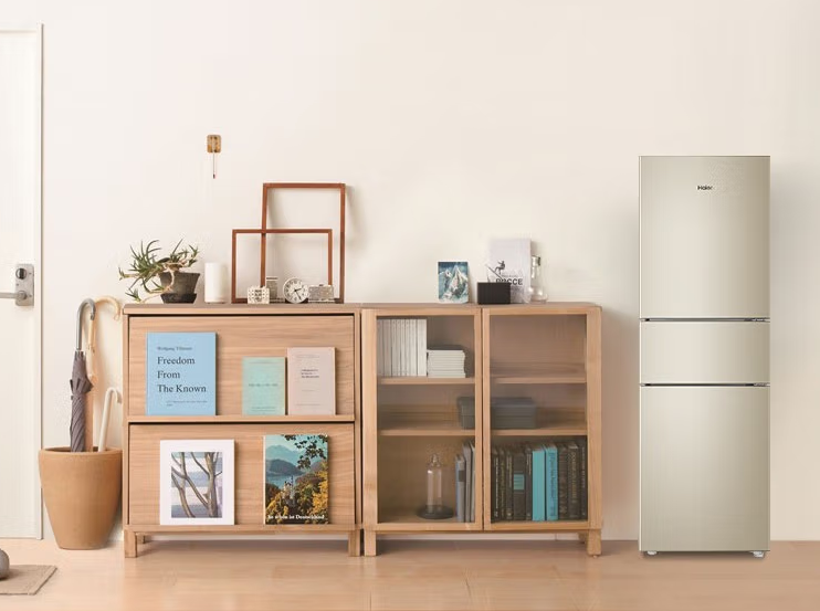 海尔213升三门冰箱bcd-213wmps,中门软冷冻,无需解冻随取随切