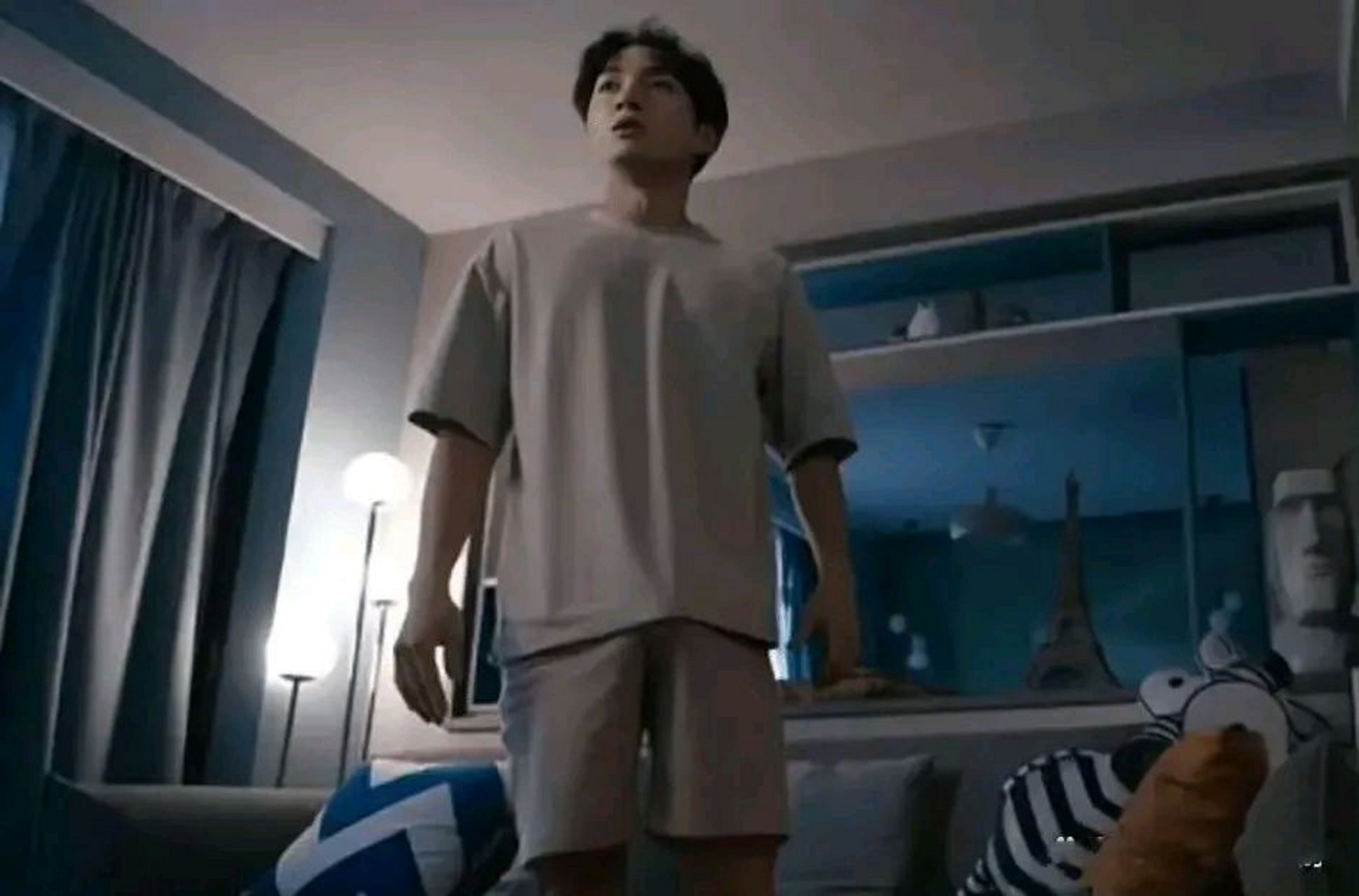 tvb知名一线男星拍吻戏起生理反应,本人回应:"为配合角色需要".