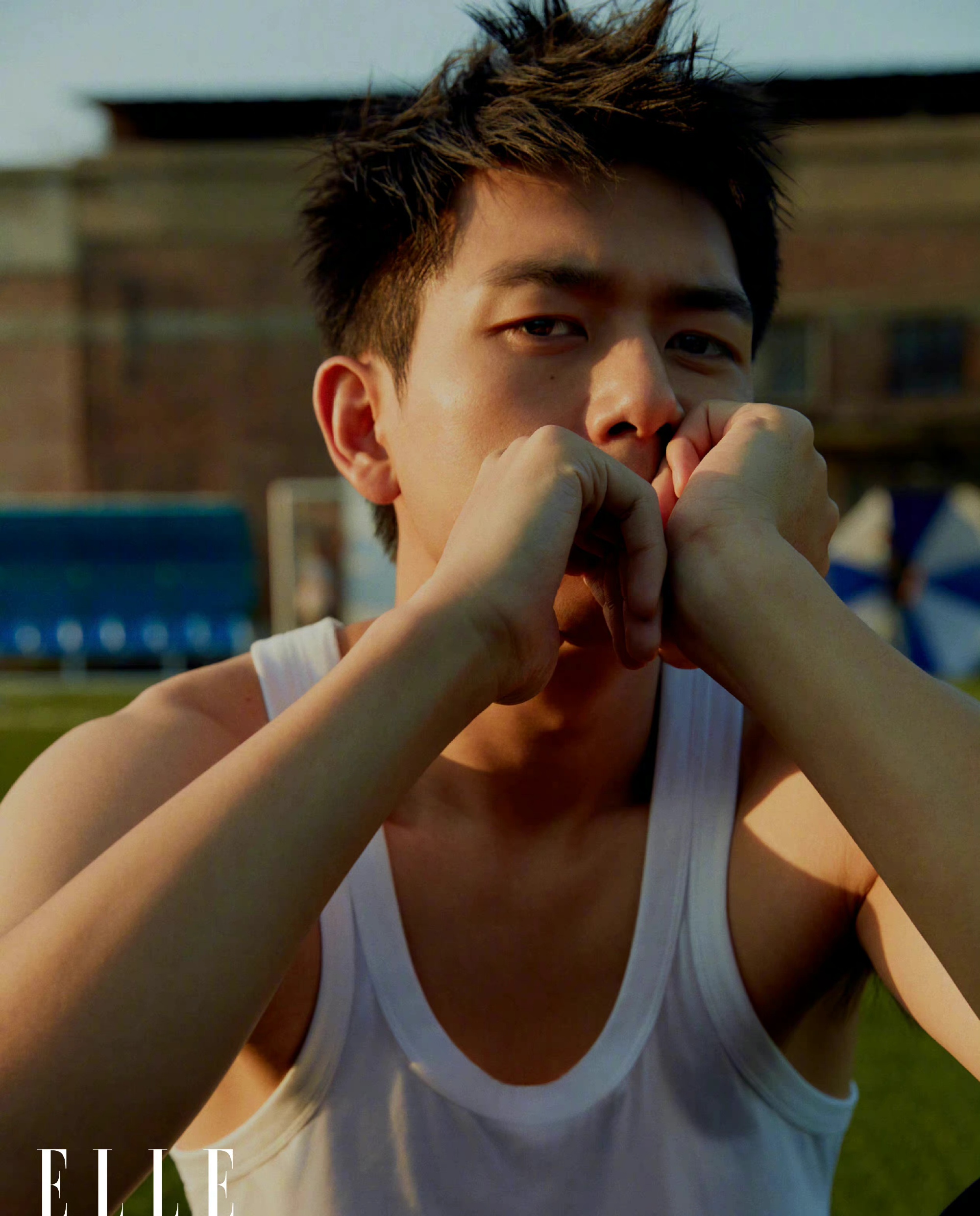 李现elle秋日晨光封面!