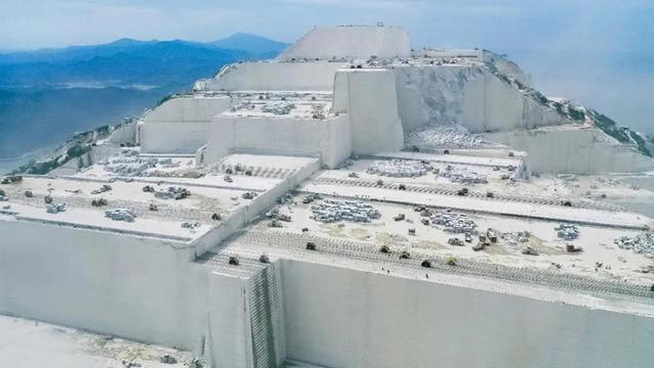 也谈家乡麻城市南湖街白鸭山"布达拉宫.