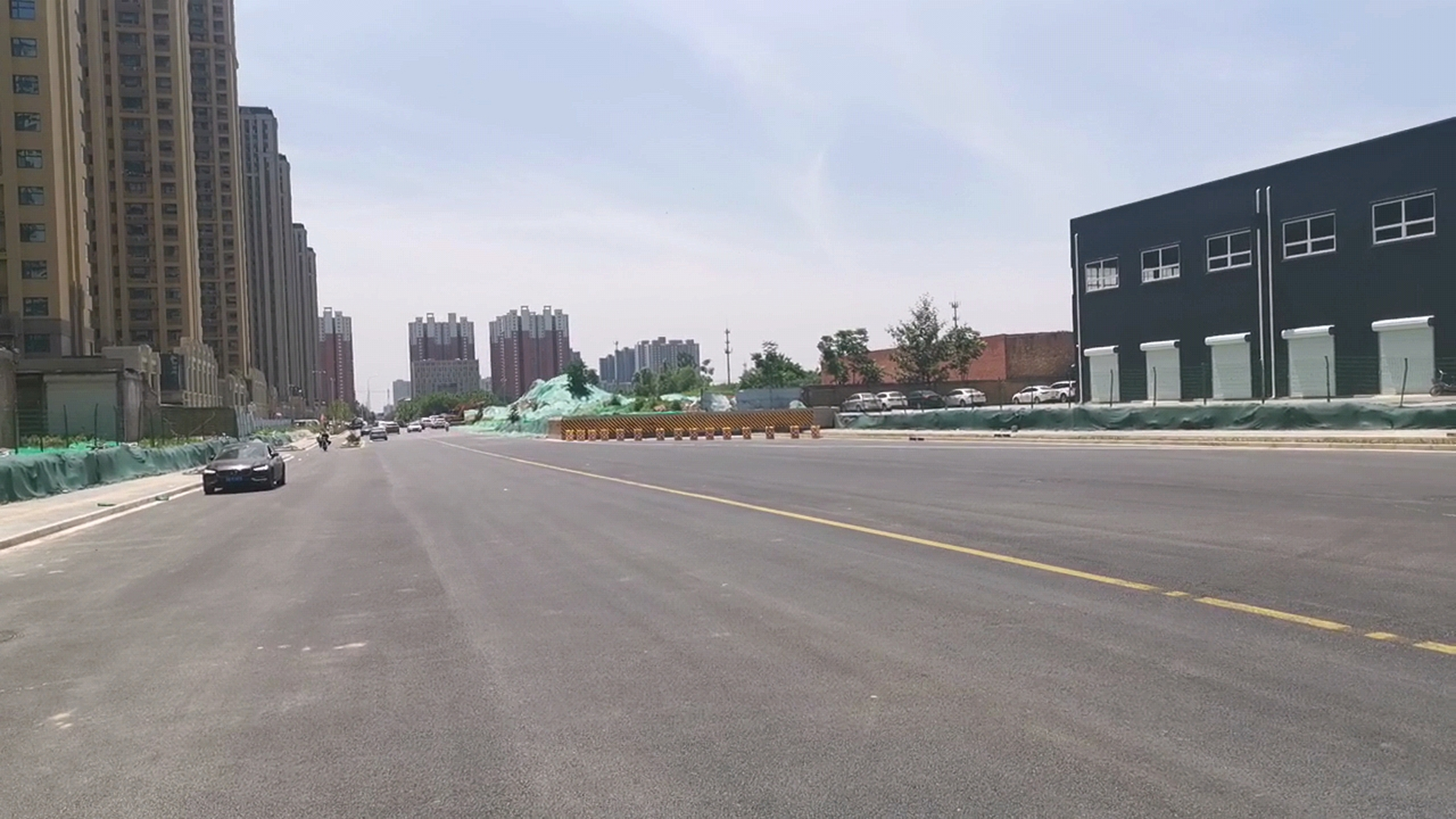 我爱石家庄# 体育大街南延工程终于实现半幅通车.