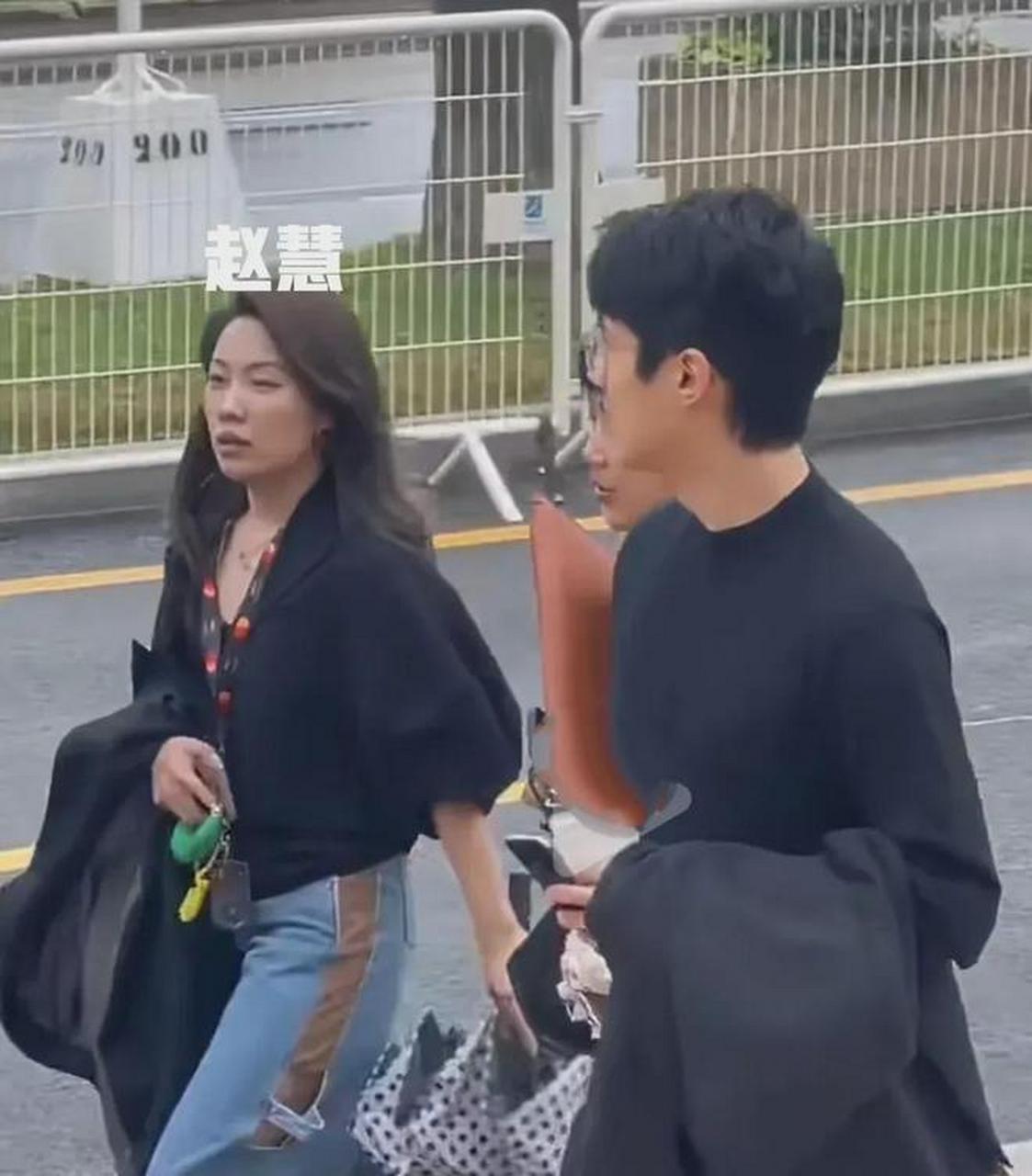 刘昊然的经纪人赵慧在参加饭局时吹嘘自己,称认识她的人太多了,还称