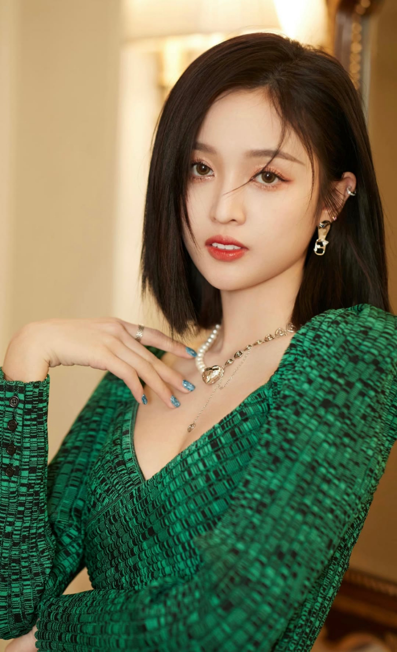 吴宣仪# #明星# 郎君不如意齐葩 你能让月色温柔,让流星闪烁.