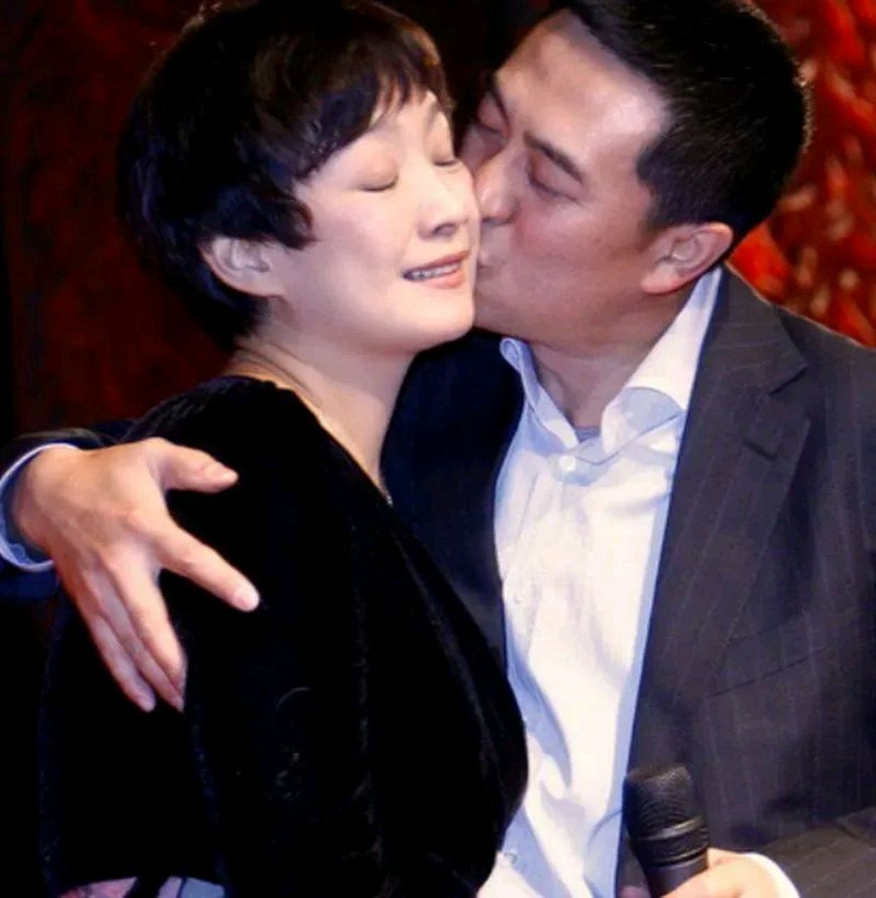明星八卦# 最近,张嘉译和王海燕这对娱乐圈的金童玉女宣布分手,让不