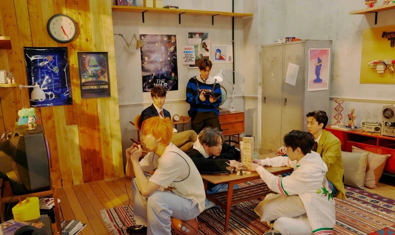 exo壁纸/智者不入爱河,淹死概不负责