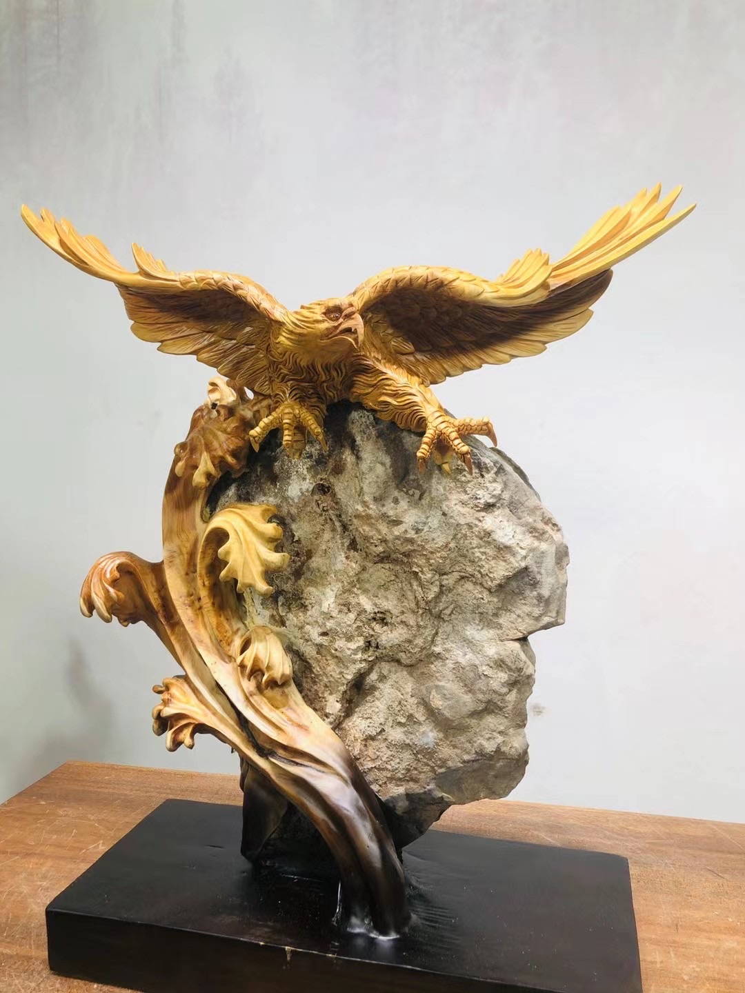 根抱石木雕大展宏图工艺品摆件