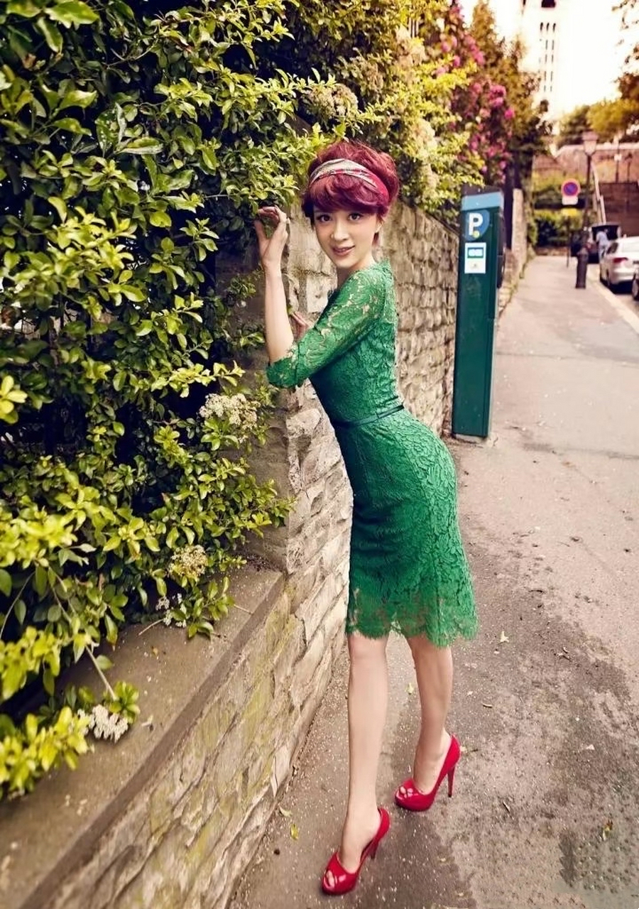 博纳影业老板娘金巧巧 衣品真迷