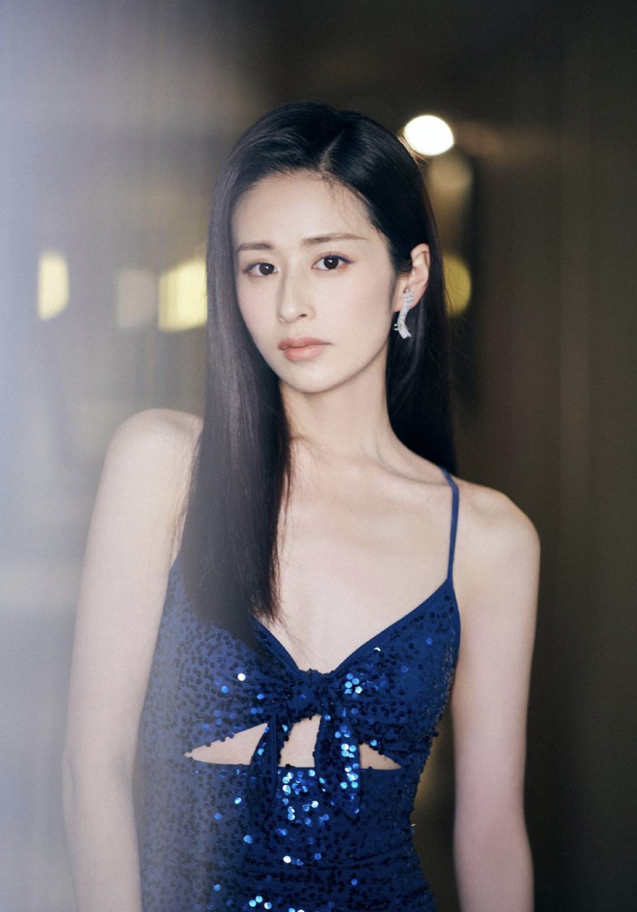 颖儿,本名刘颖,1988年12月12日生于湖南省常德市,中国内地女演员,歌手