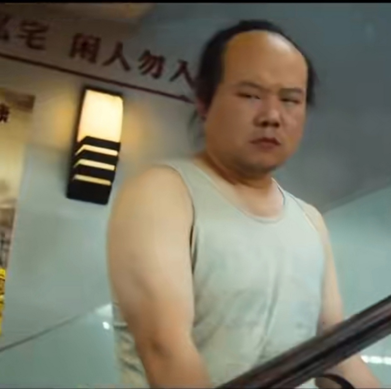 都说"外甥像舅",小岳岳和王一博这对"舅甥",《热烈》的导演大鹏,是不