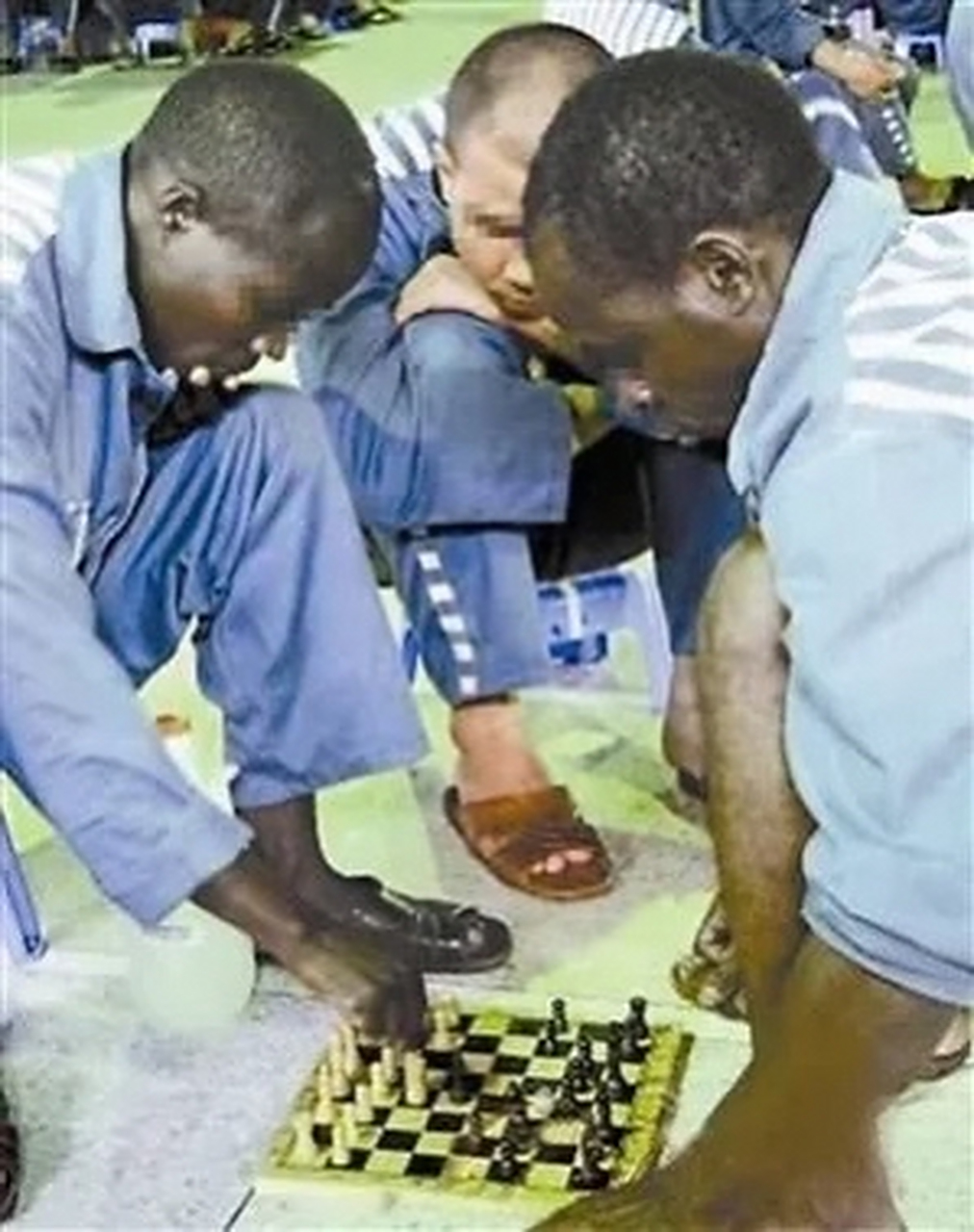 东莞监狱是我国唯一一座接收外籍犯人的监狱,里面关押有500多名外籍