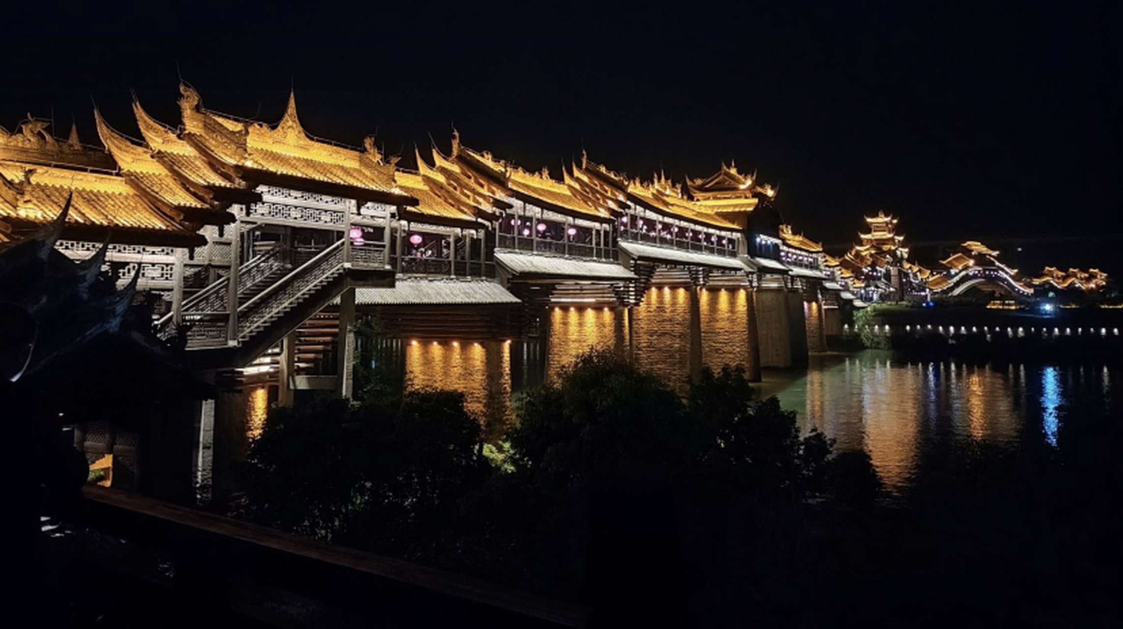 黔江风雨廊桥图片