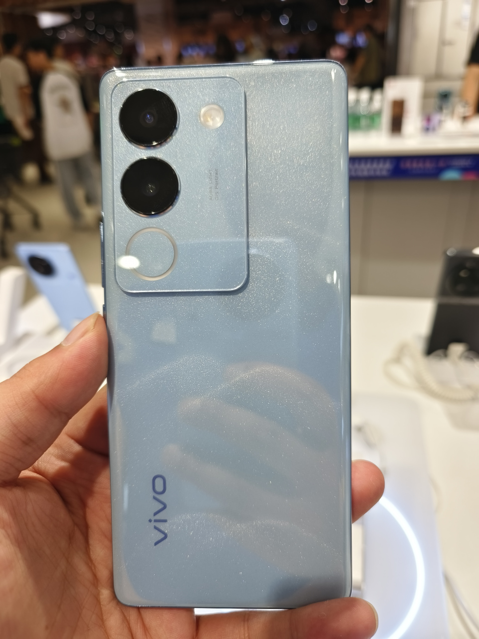 2023年度第一款vivos系列的手机s17,这款机型你怎么看?