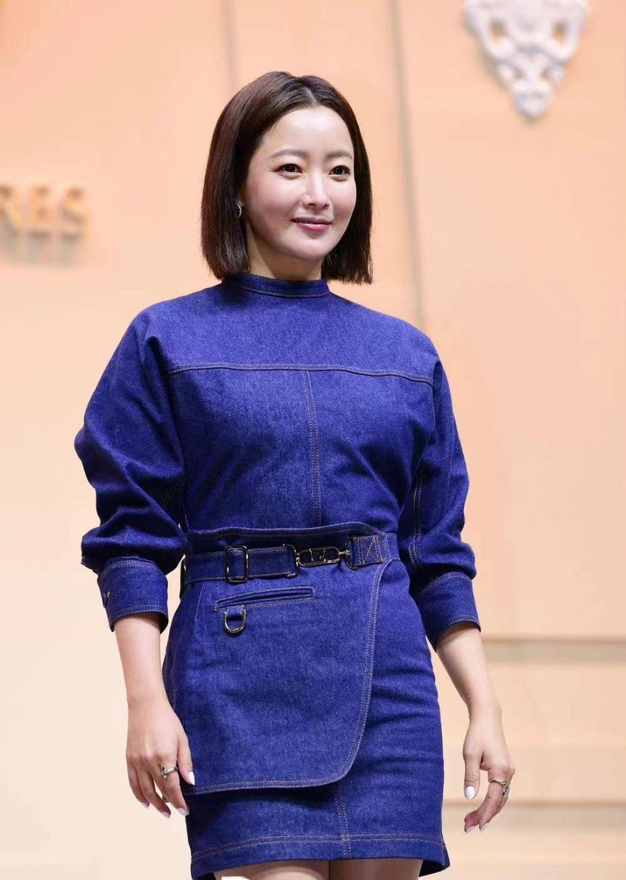 韩国四十岁以上女演员图片