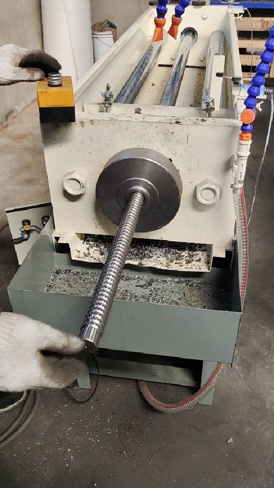 液压拉床花键加工演示