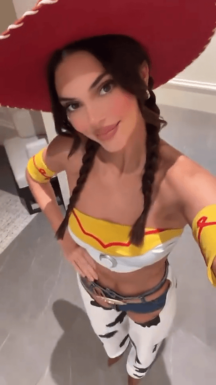 肯豆kendall jenner分享万圣节造型: well arent you just the