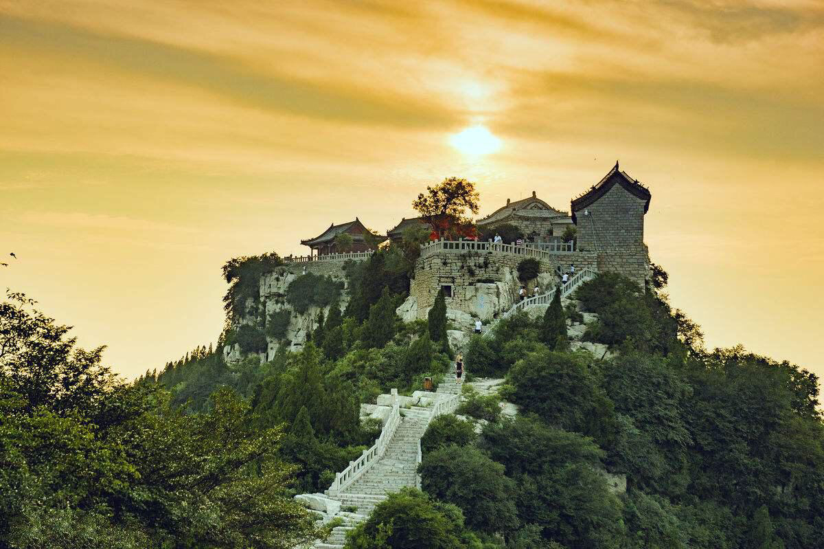 40年代的青州云门山山顶,咋会是这个熊样?我想都不敢想