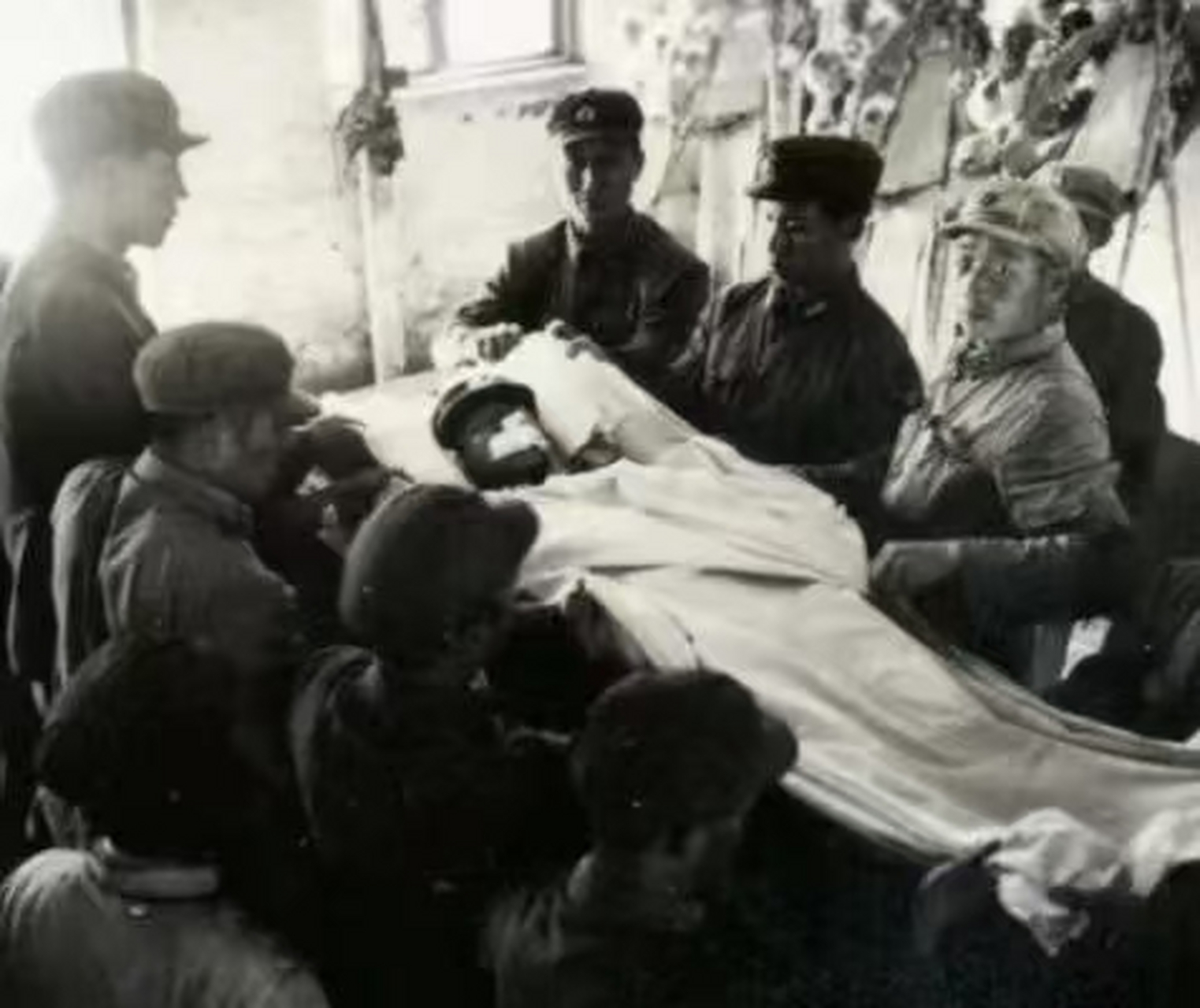 雷锋同志的遗容