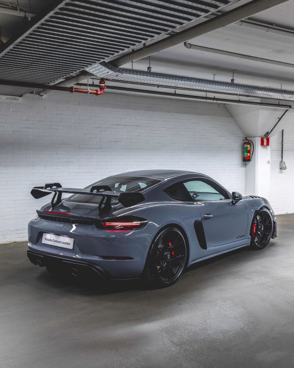 保时捷718 cayman gt4rs